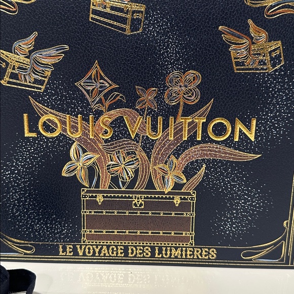 Authentic empty Louis vuttion paper bag LE VOYAGE DES LUMIERES  with ribbon. - Picture 3 of 7